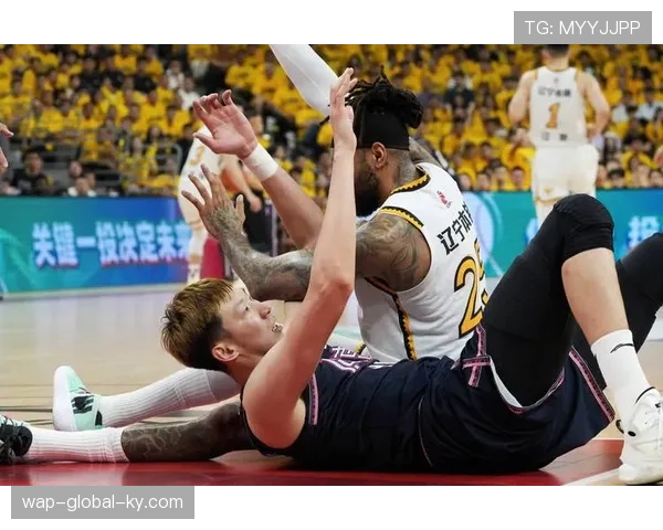 周琦防守影响力量化 护筐威慑改变对手战术选择模式